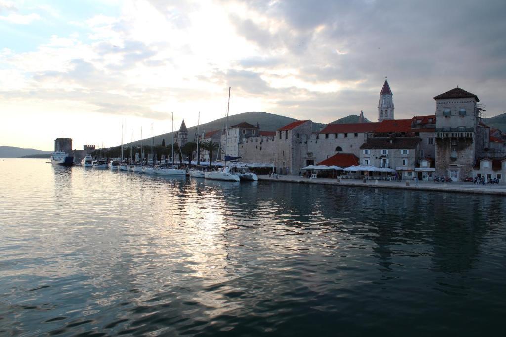 Apartments Villa Filip Trogir Bilik gambar